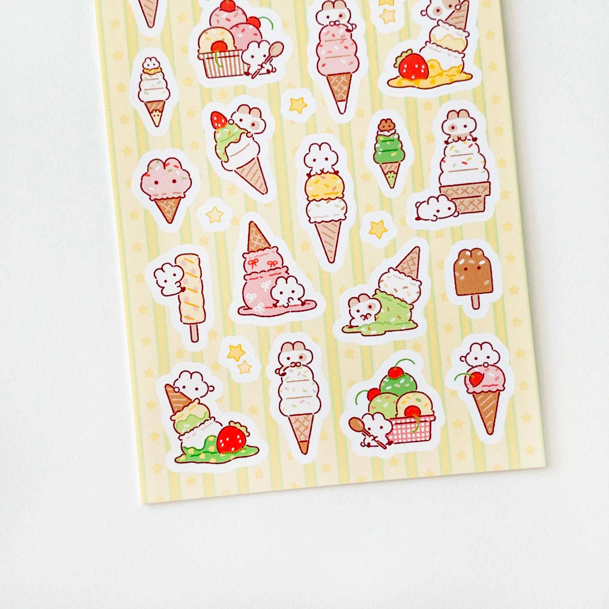 Hwang Daram - Tiny Zzu and Ice Cream Sticker