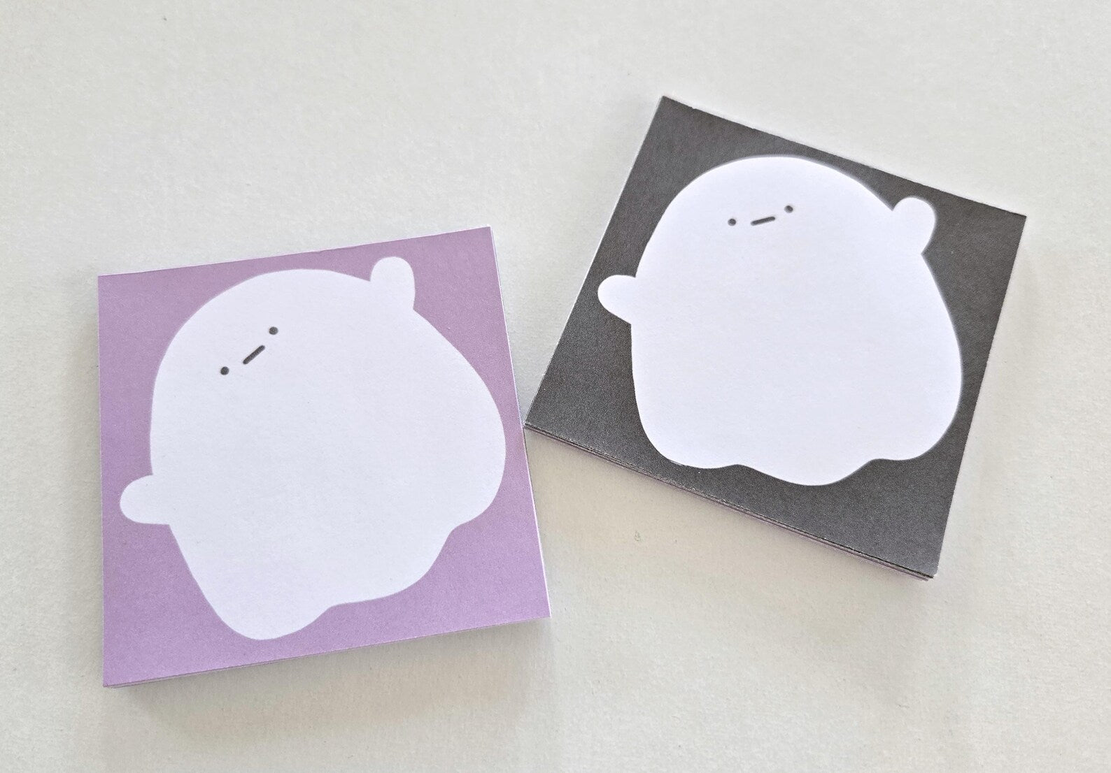 Illusfia - Little Ghost Notepad