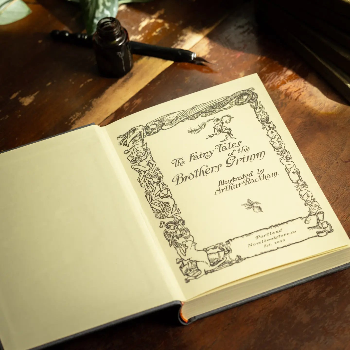 Novel Book Store - Grimm's Fairy Tales By Jacob & Wilhelm Grimm 1812 Book Journal